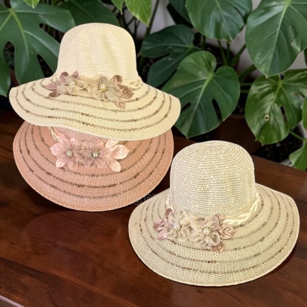 flores.jpeg Sombrero con flores